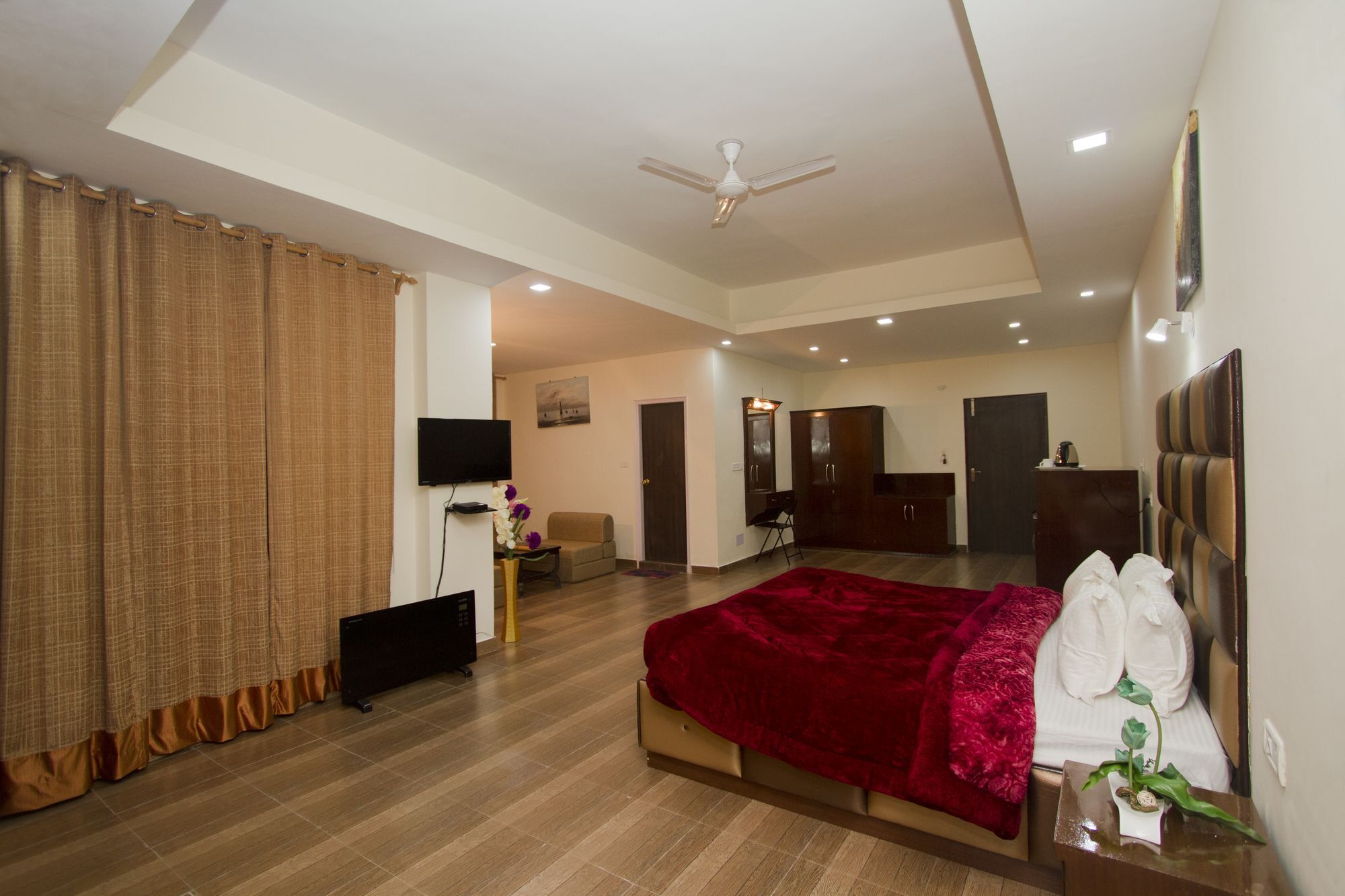 Adb Rooms Snow Touch Resort Manāli Exterior foto